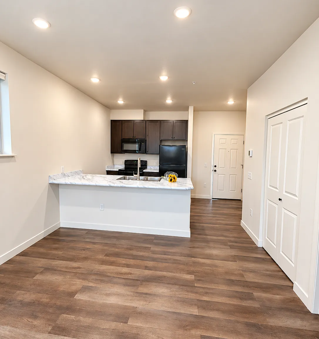 1 bed, 600 sqft, $1,365 — Photo 1