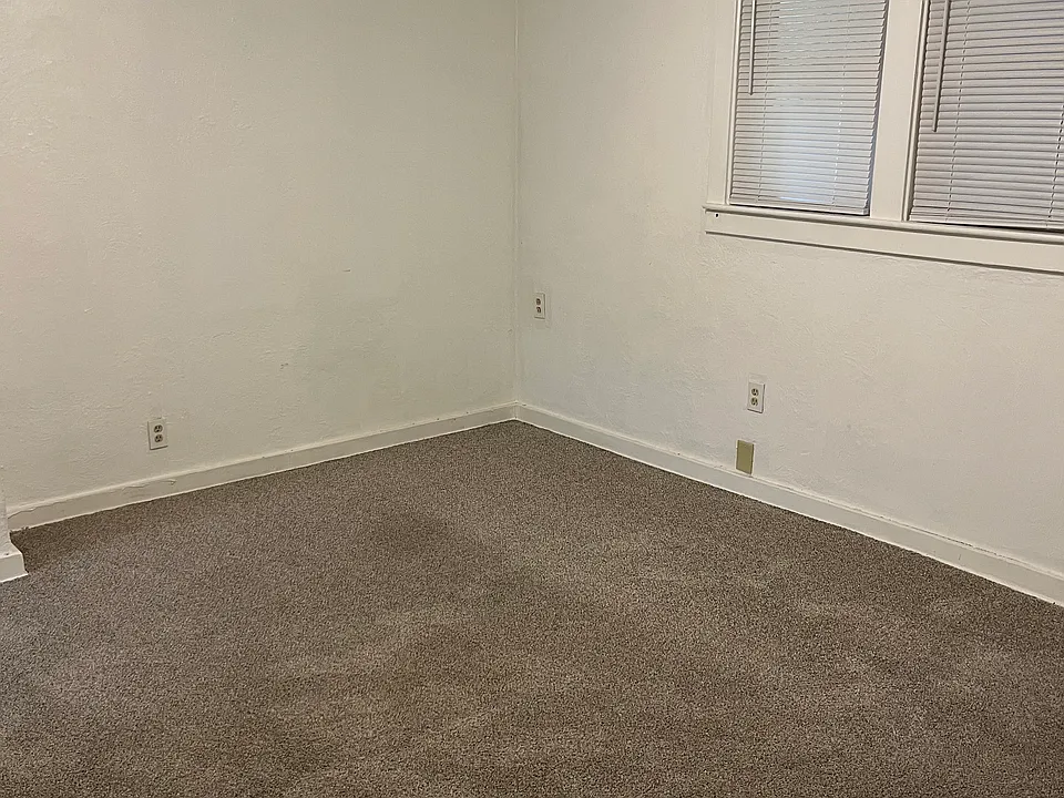 855 S Santa Fe Ave #4