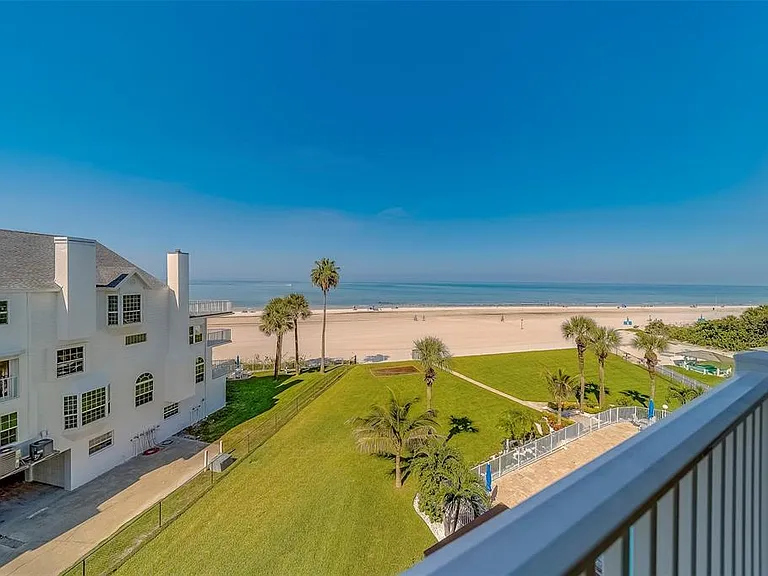 17980 Gulf Blvd #402 — Photo 42