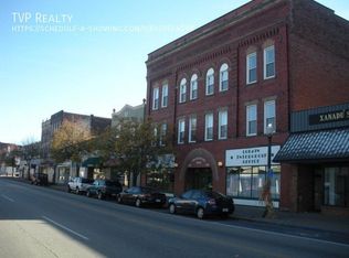 710 Broadway APT 201, Lorain, OH 44052