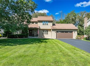79 Brandon Cir, Rochester, NY 14612
