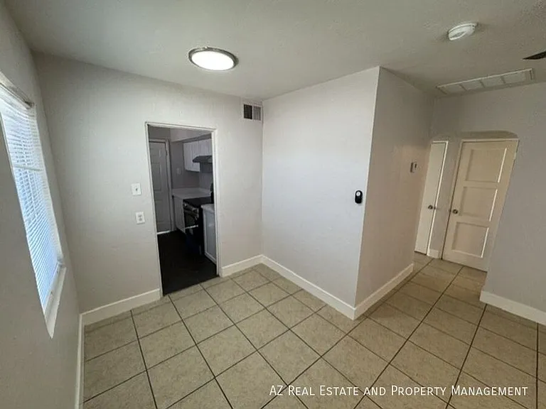 1036 N 16th St — Photo 9