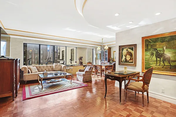 Sold by SW Realty Capital LLC | media 11