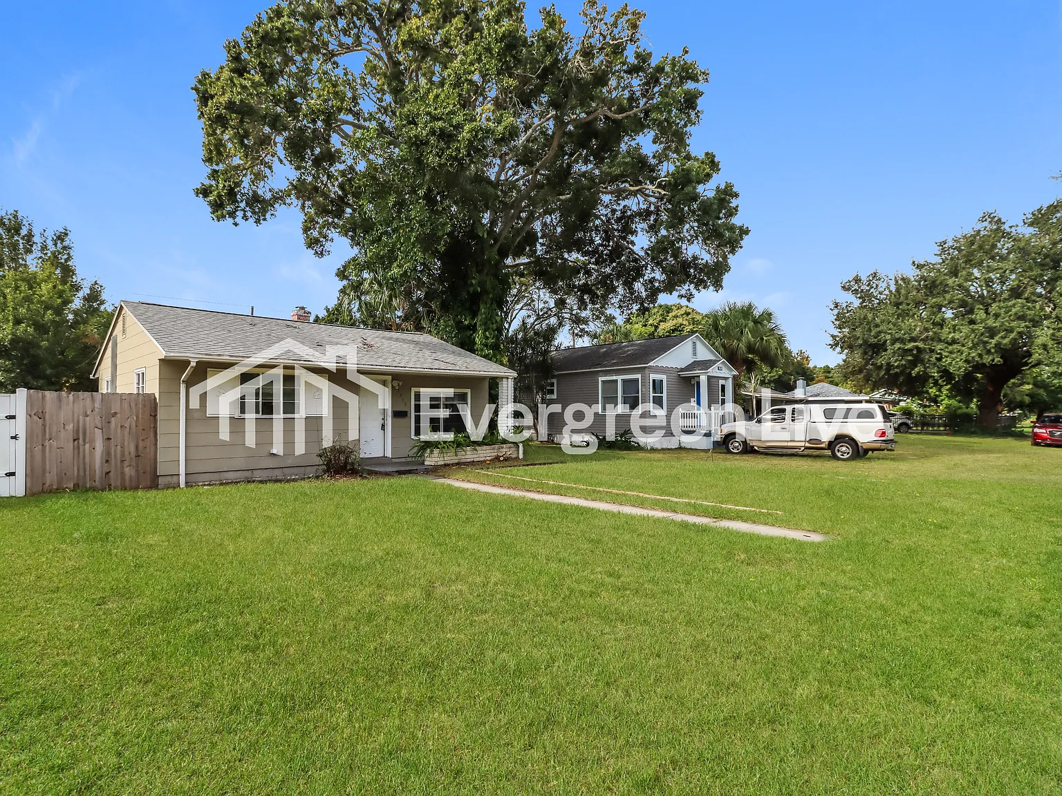 3 bed, 2.0 bath, 821 sqft, $1,545 — Photo 3