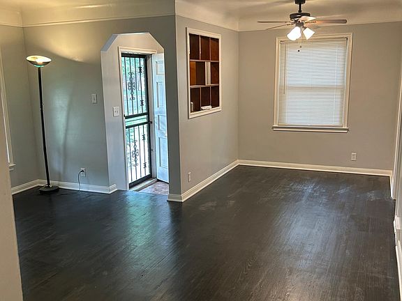 Living & Dining Room View.