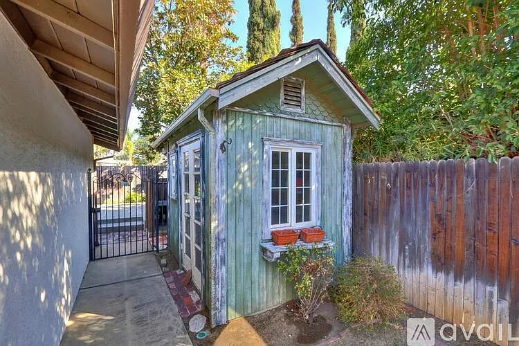 9101 Yount Ct — Photo 31