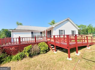17 2nd St, Mc Rae Helena, GA 31037