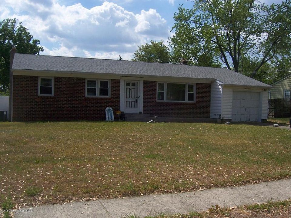1st image of 1049 Mulberry Pl