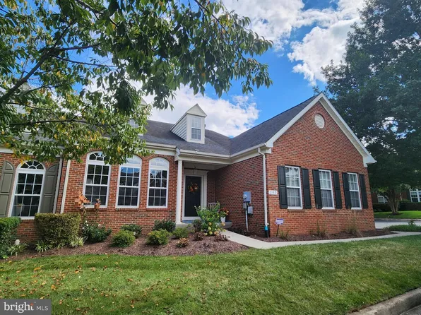 249 Sapphire Ct, Warrenton, VA 20186