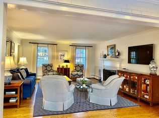 2407 Ravenview Rd, Lutherville Timonium, MD 21093