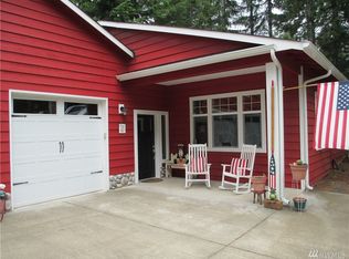 250 N Mount Christie Dr, Hoodsport, WA 98548