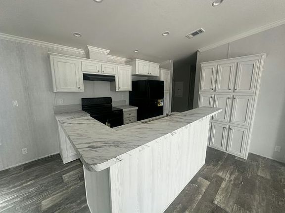 2nd image of 2025 Bren Mar Ct #516