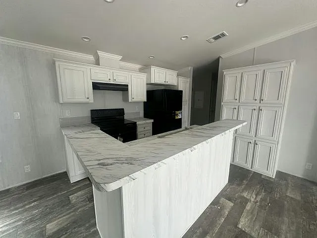 2025 Bren Mar Ct #516 — Photo 2