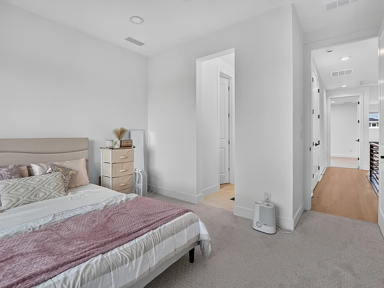 5868 Santa Cruz Point — Photo 50