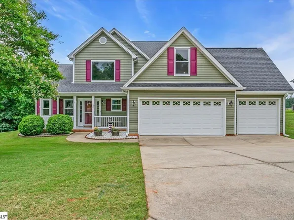 30 Chalice Hill Ln, Travelers Rest, SC 29690