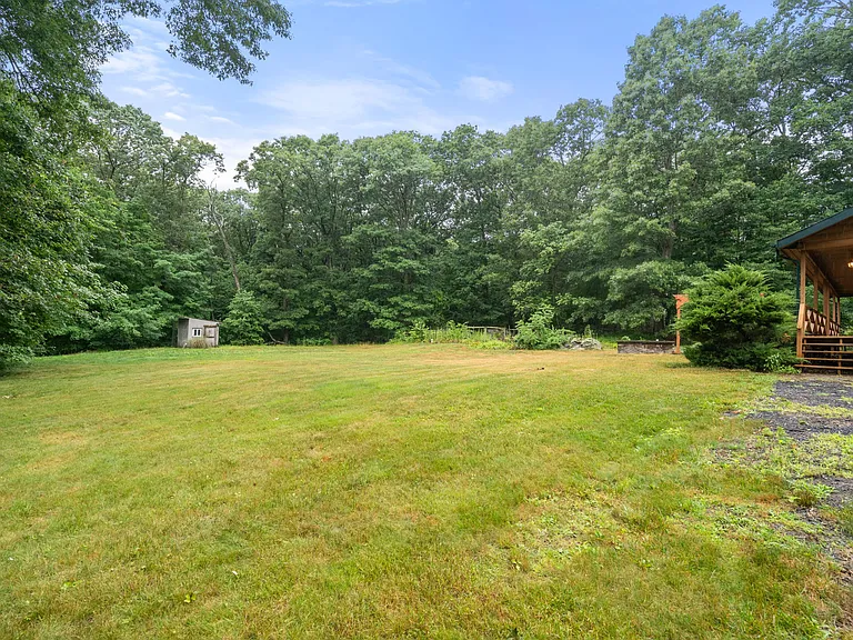 56 Parmenter Ln — Photo 48