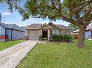 7522 Yellow Sand Dr, San Antonio, TX 78227
