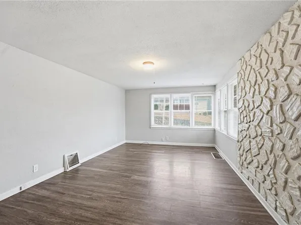 1501 N 22nd St, Kansas City, KS 66102