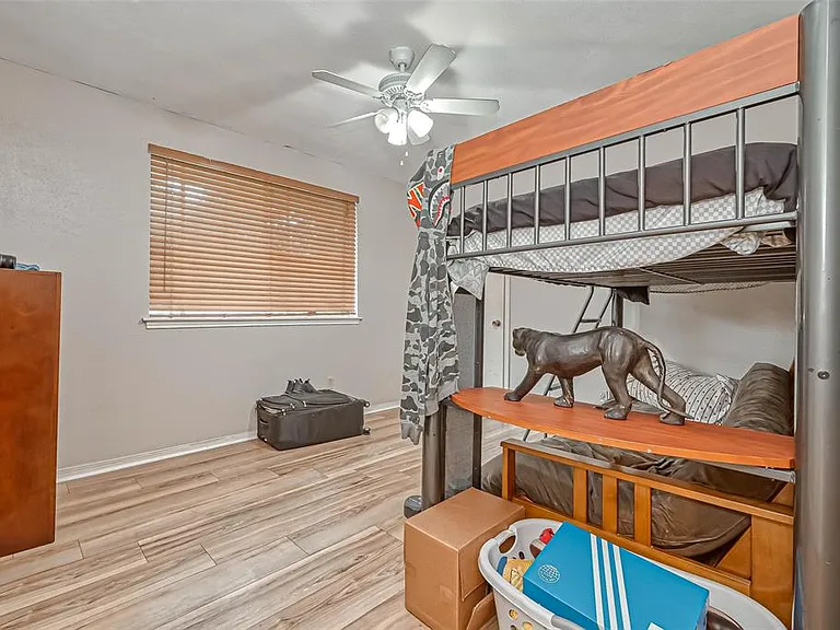 3623 Black Crickett Ct — Photo 41