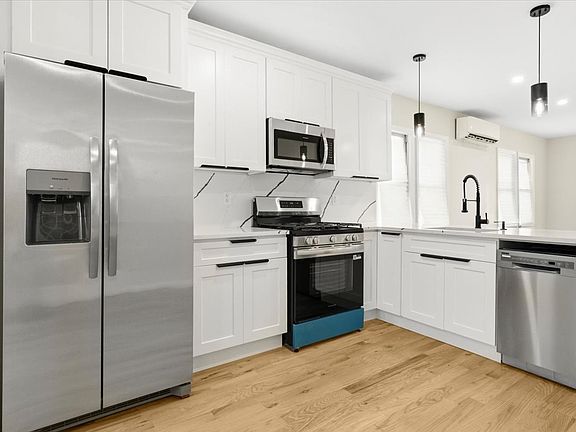 4th image of 134-51 173rd St