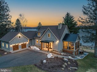 18 Holy Cross Cir, Oakland, MD 21550