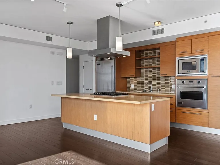 9 Macarthur Pl #N-1007 — Photo 8