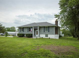 417 N Carrico Dr, Lone Jack, MO 64070