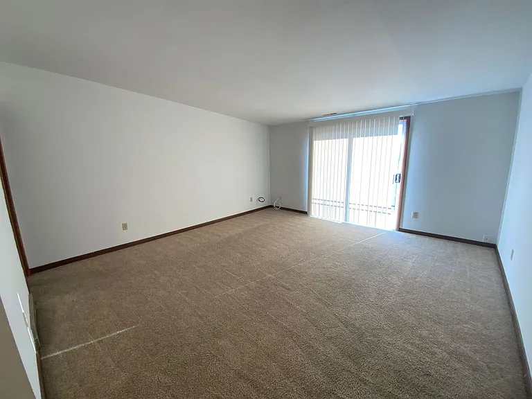Library Place Apartments — Photo 13