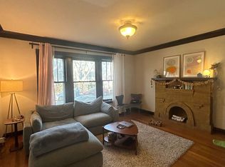 1929 W Larchmont Ave #1, Chicago, IL 60613