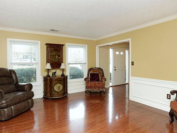 4th image of 1052 Vero Ct