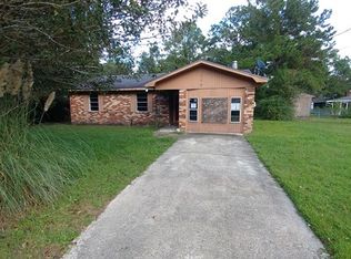 608 Caines Rd, Hinesville, GA 31313