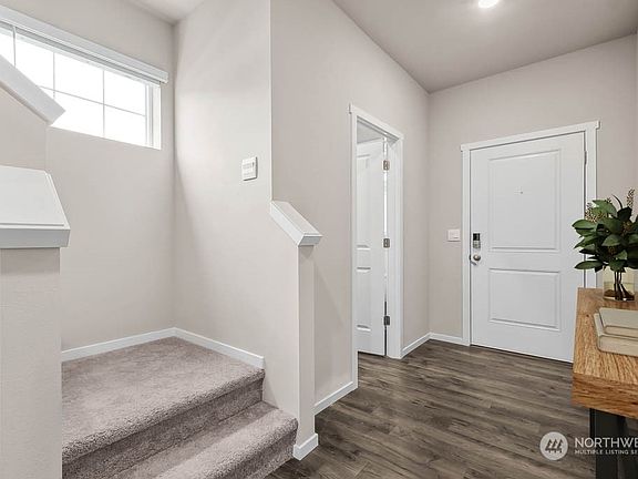 2nd image of 1714 Moran Avenue #6