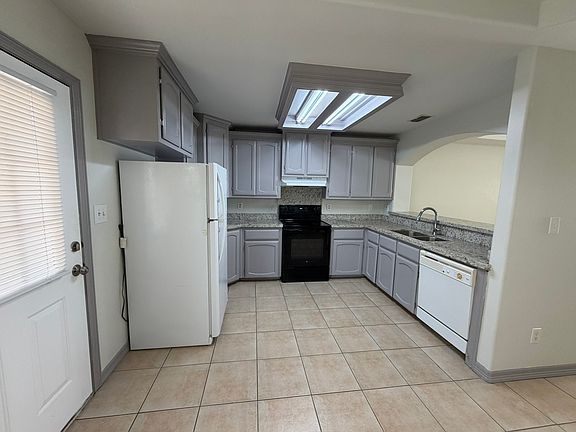 2nd image of 1829 Tierra Dulce Dr #D