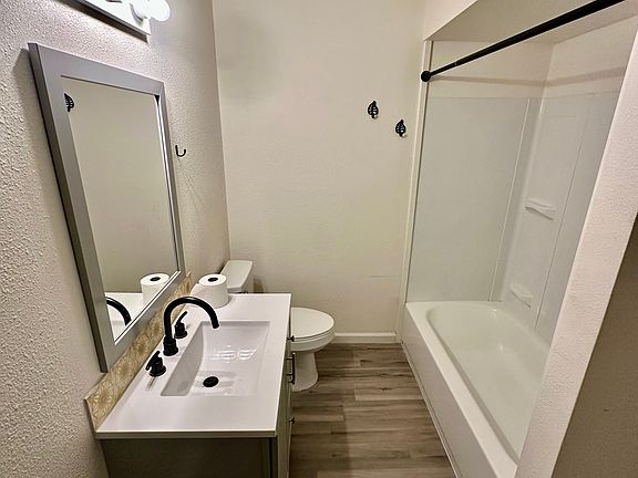 5th image of 2628 E Sinto Ave #2