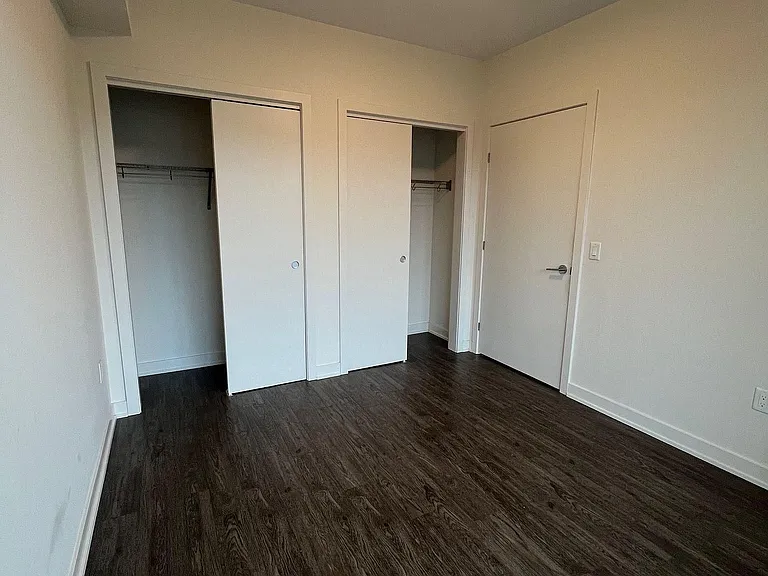 212 King William St #519 — Photo 14