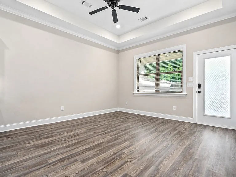 520 Grey Oak Cir — Photo 5