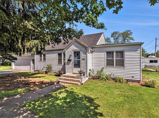 111 Poplar St, Three Oaks, MI 49128