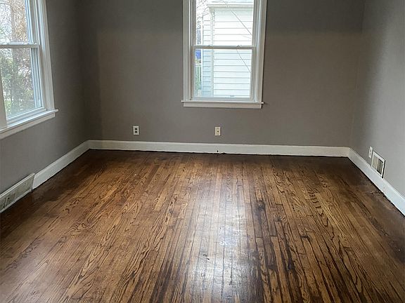 5th image of 1451 E 5th St