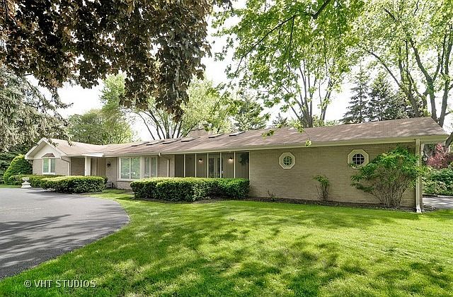 1st image of 365 S Elmwood Ln