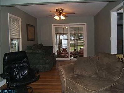 4th image of 5690 Foster Ave