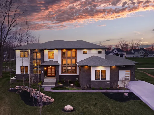4292 Alderborough Way, Zionsville, IN 46077