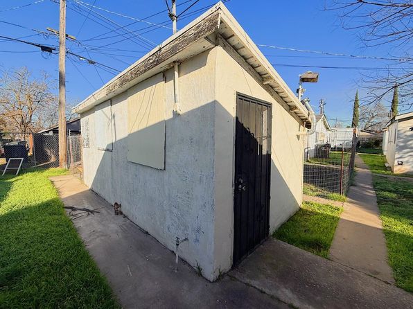 921 Rivera Dr, Sacramento, CA 95838