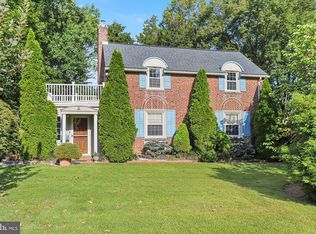 38 Green Valley Rd, Wallingford, PA 19086