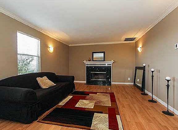 4th image of 204 N Santa Fe Ave