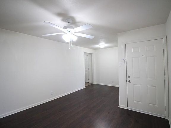 4th image of 3018 Shorewood Dr