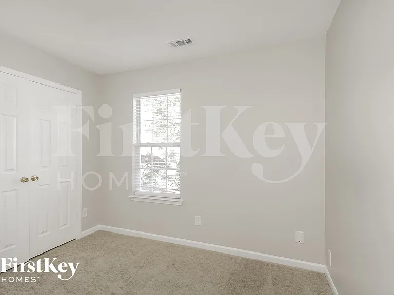 5716 Henderson Oaks Dr — Photo 12