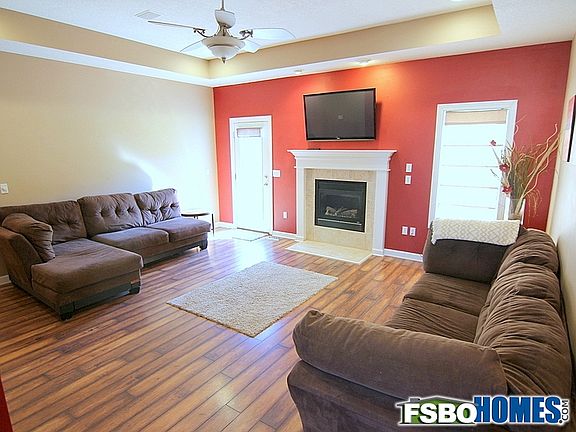 Large Living Room with Tray Ceiling