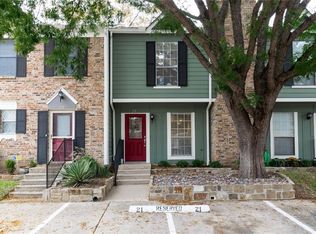 21 Abbey Rd, Euless, TX 76039