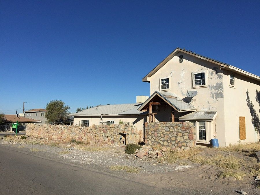 1st image of 7600 De Alva Dr
