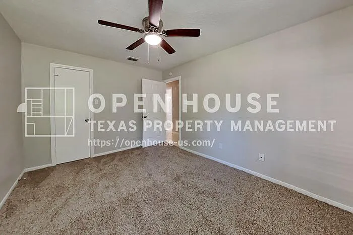 1954 Round Spring Dr — Photo 13